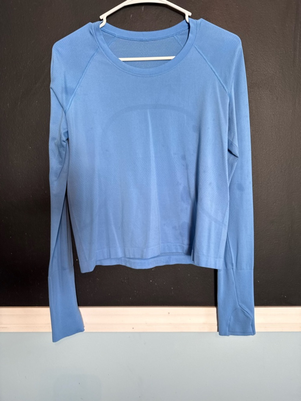 lululemon athletica Light Blue Long-Sleeve swiftly. See discription